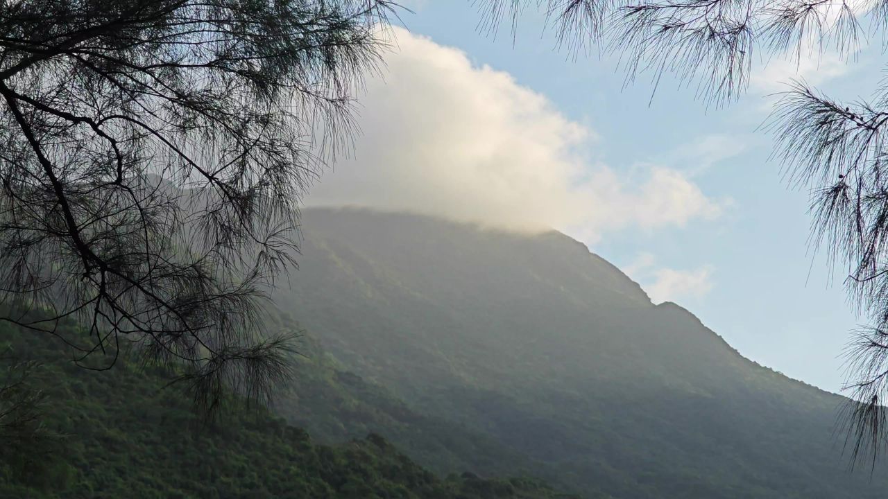 高山的云