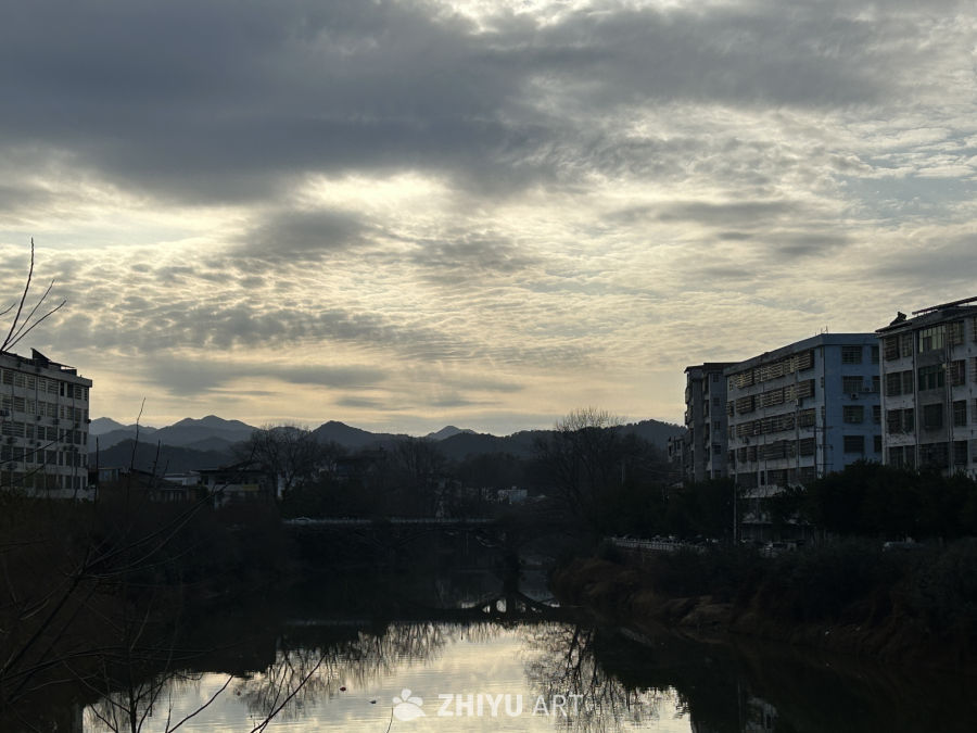 河畔黄昏