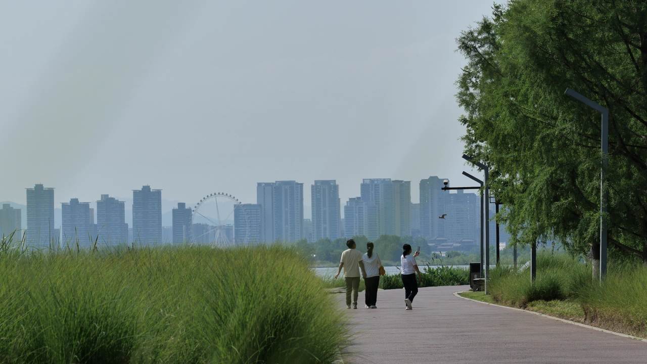 城市一角 36