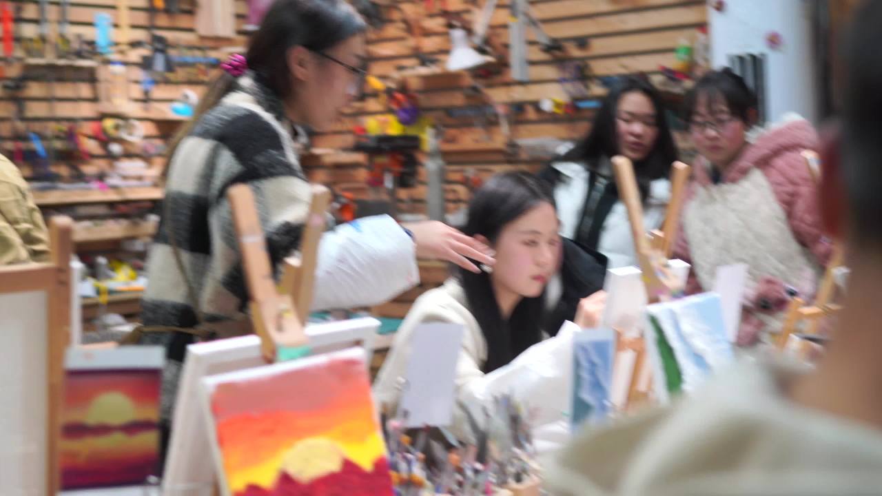 艺术课堂的互动时刻