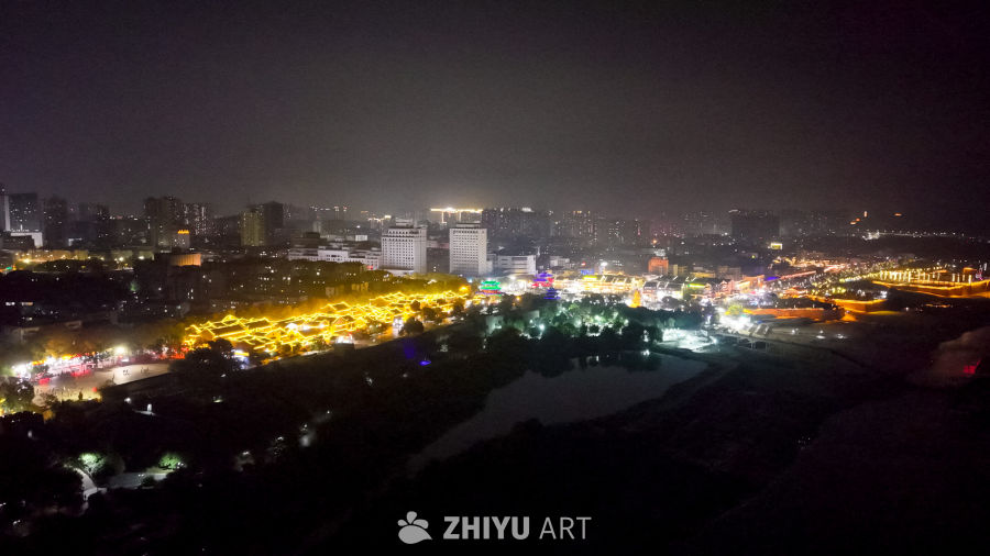 夜幕下的城市灯火