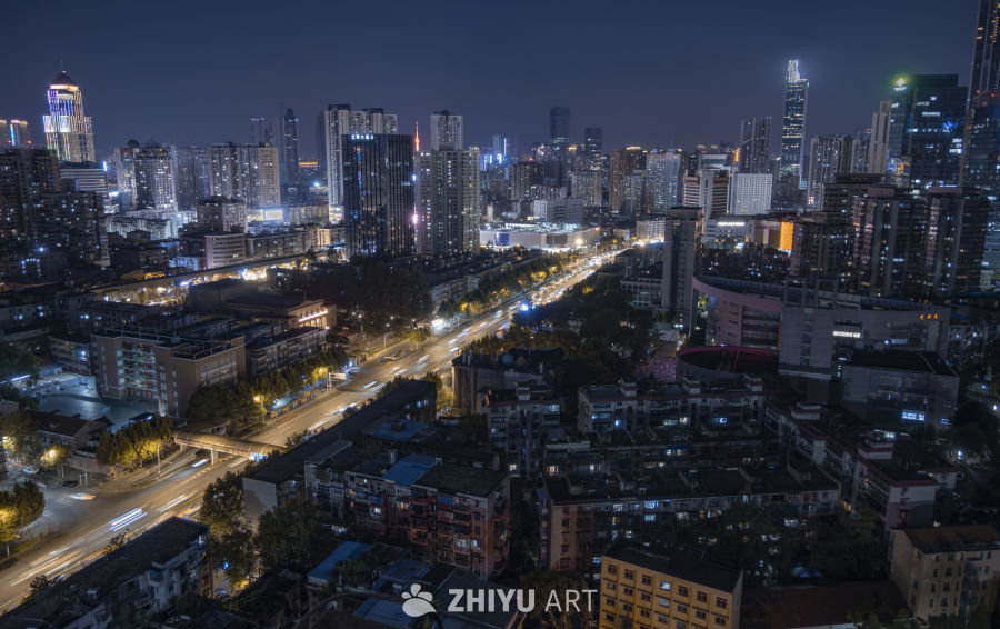 灯火辉煌的都市夜景