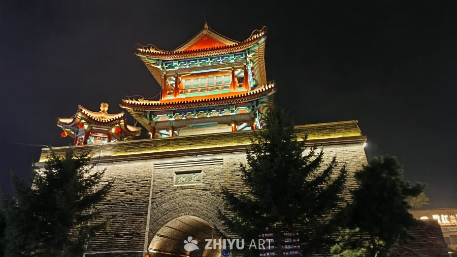 夜色中的古城楼