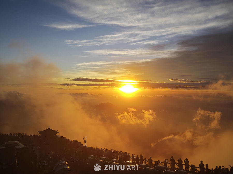 武功山日出