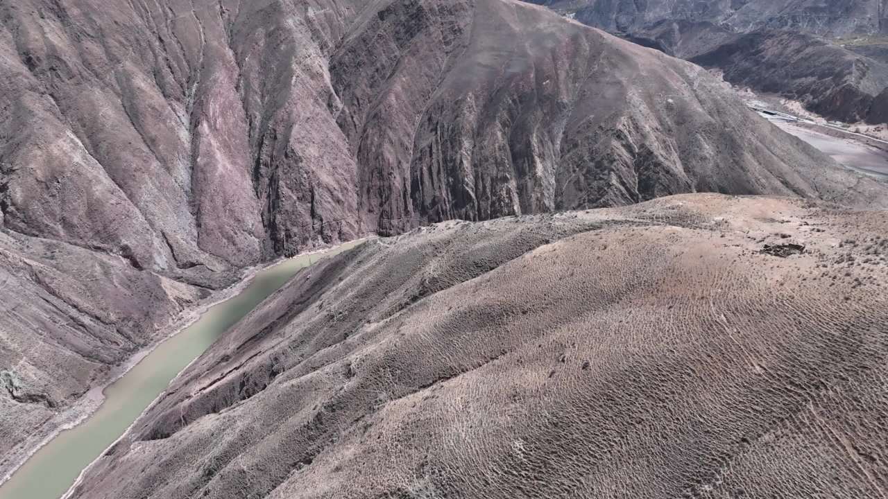 澜沧江峡谷航拍景色