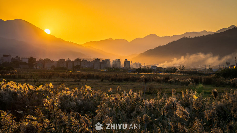 日落山乡静谧景