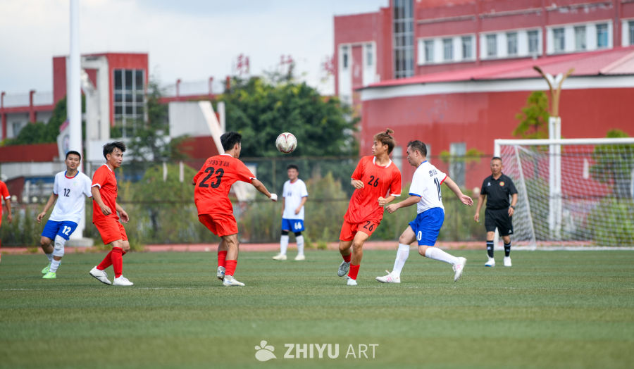 足球场比赛 8