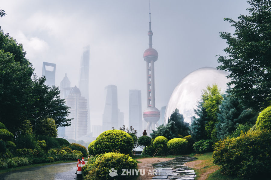 雨中陆家嘴