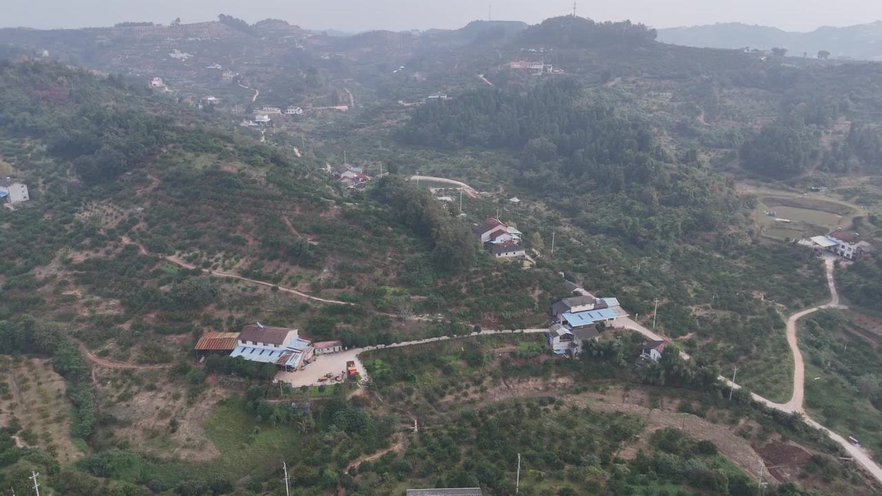 山地乡村航拍景色