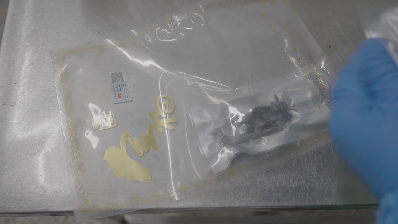 加工的真空海参包装过程
