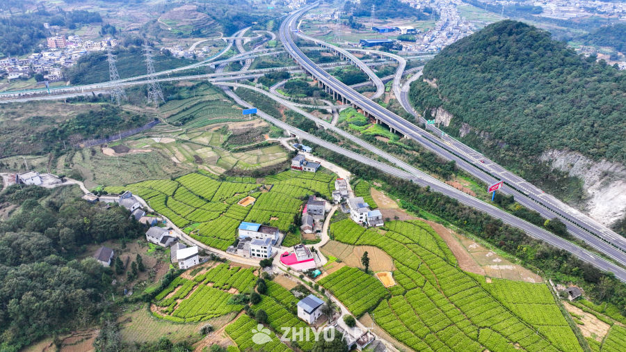 航拍贵州高速公路立体互通枢纽 11