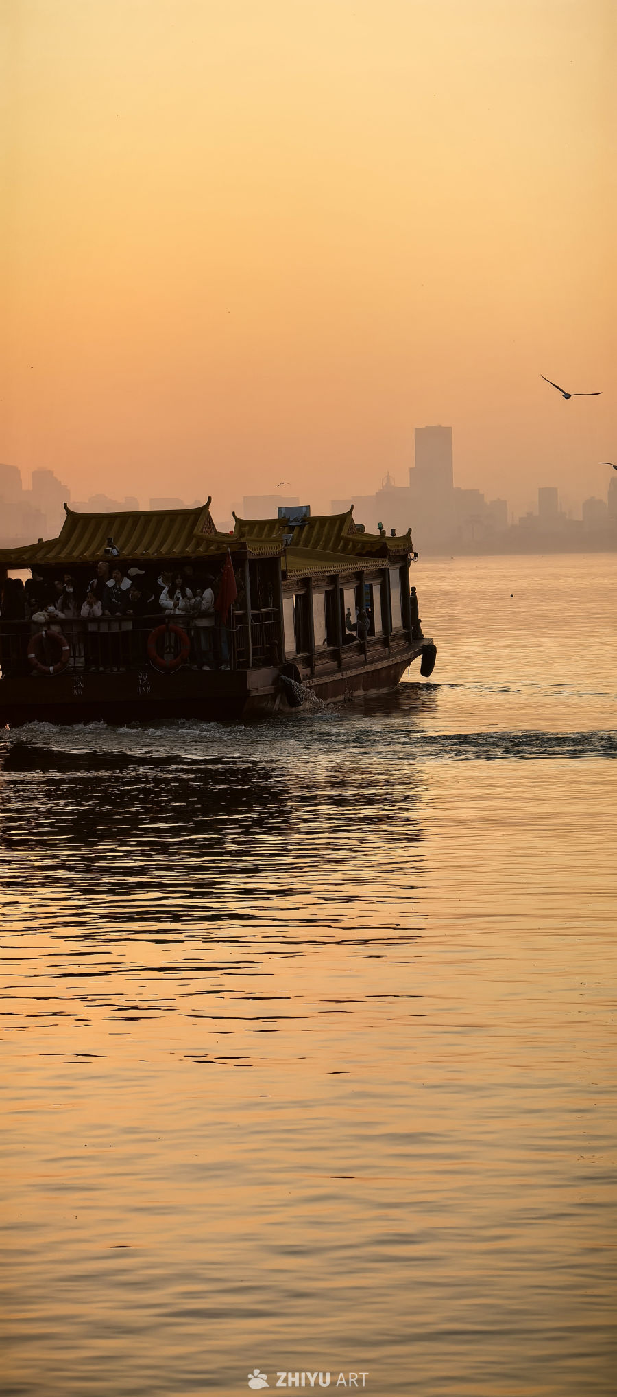 东湖游船