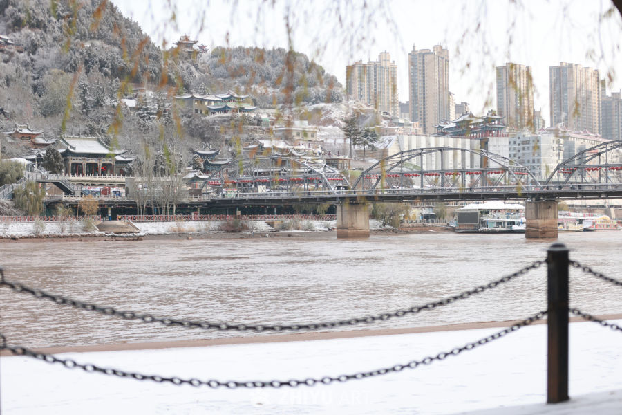 雪后兰州中山桥银装素裹景美如画 6