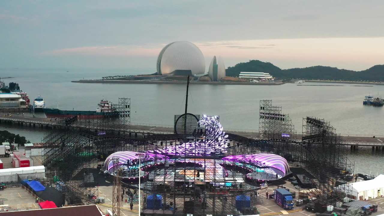 2026跨年音乐会珠海香洲港舞台搭建现场二