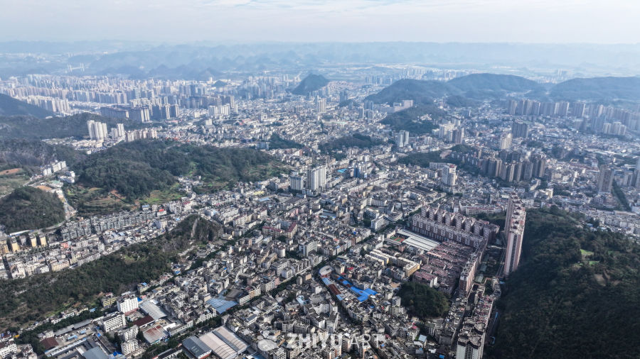 航拍贵州兴义市城市建筑  2