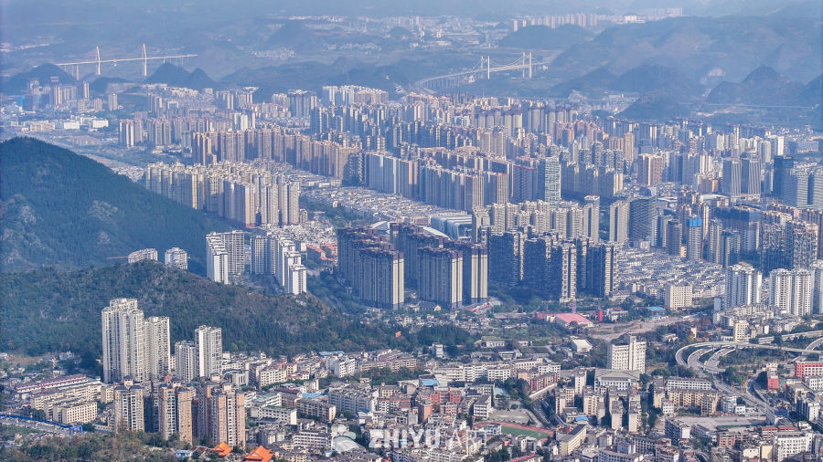航拍贵州兴义市城市建筑  9