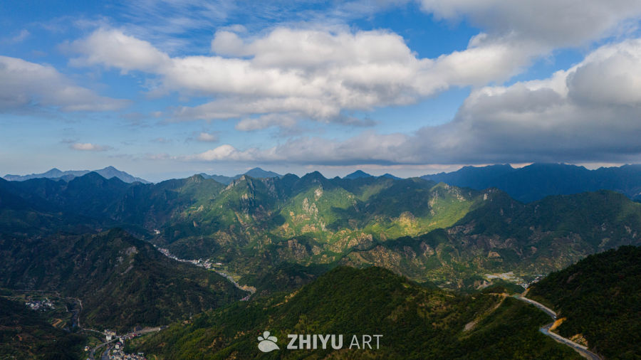 临安清凉峰山脉航拍 2