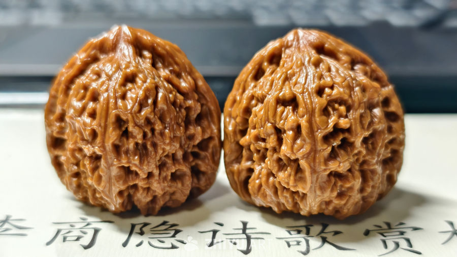 精美核桃工艺品特写