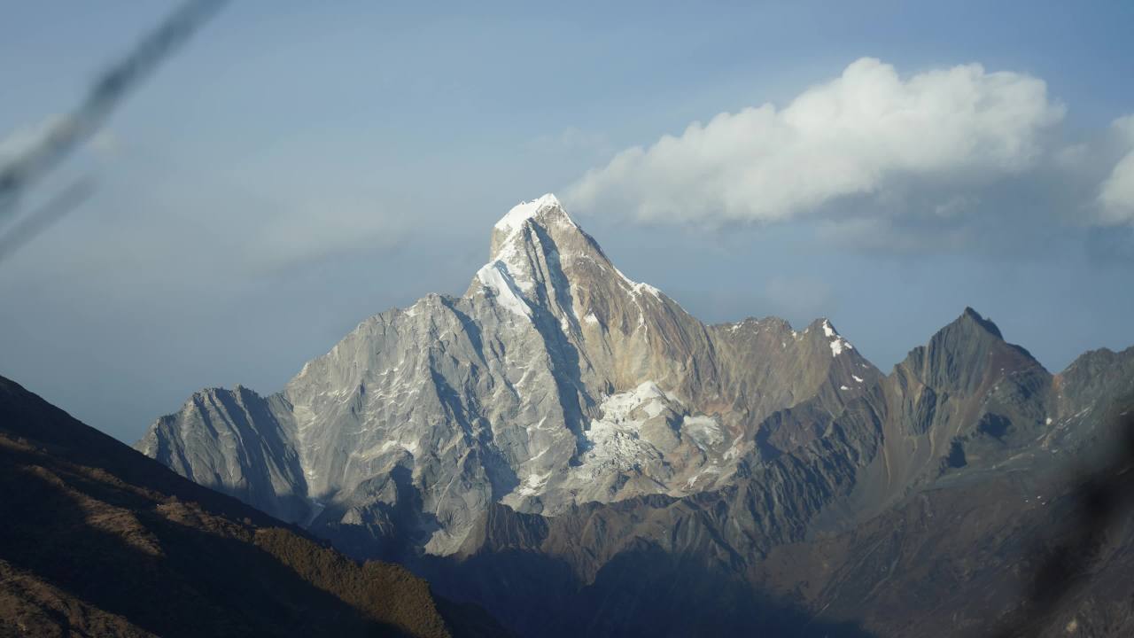 四姑娘雪山幺妹峰延时