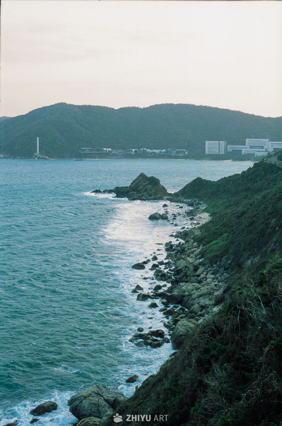 三亚太阳湾公路海滩