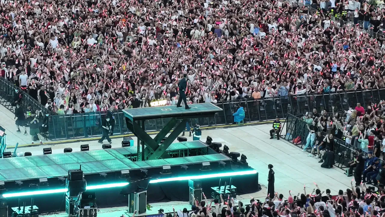演出 9