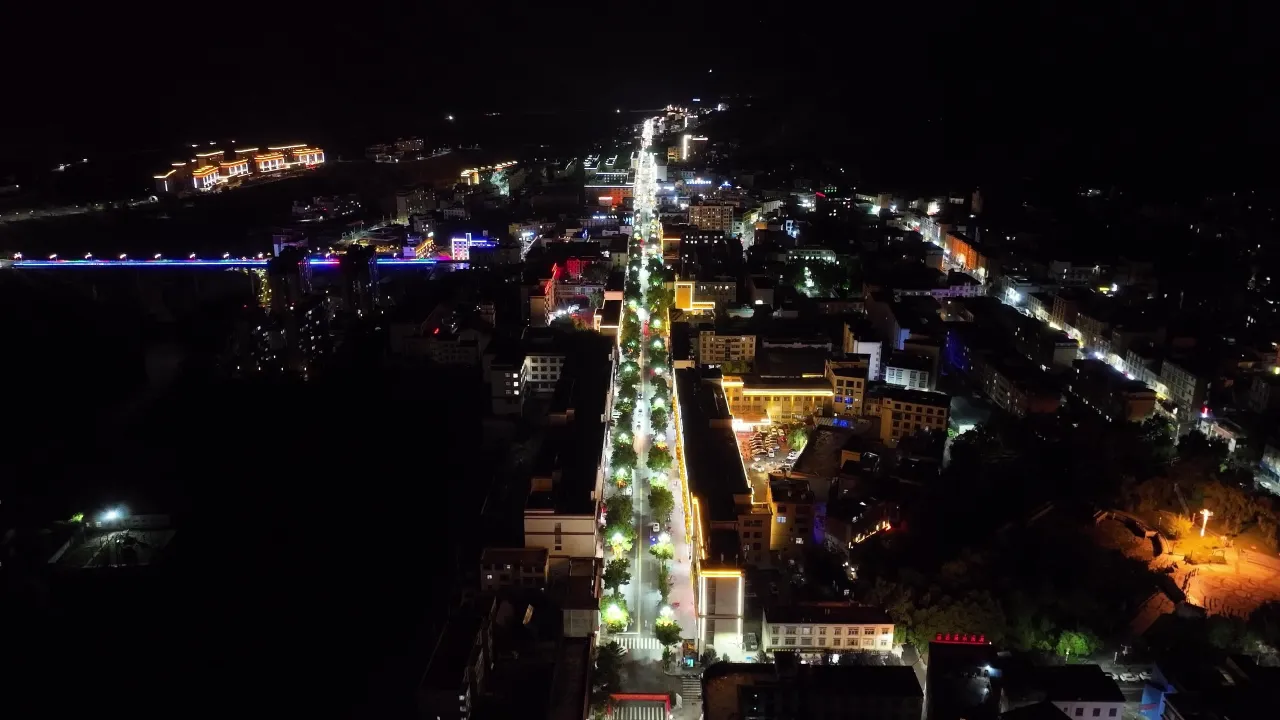 夜间城市主干道航拍延时